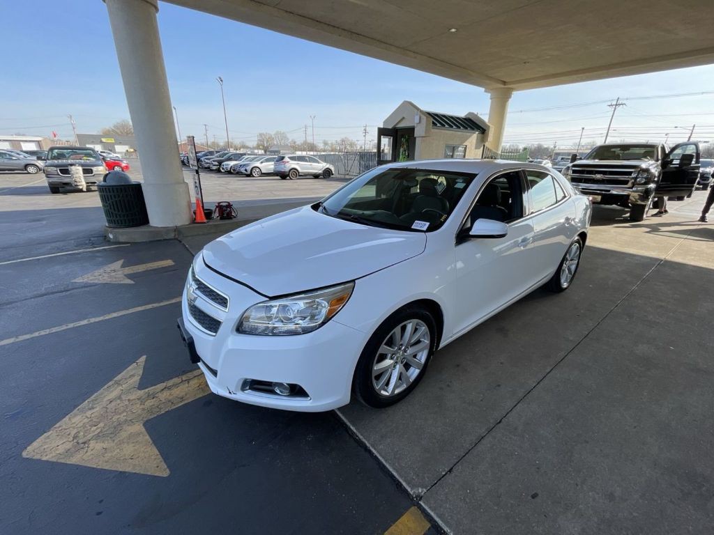 2013 Chevrolet Malibu Image 8