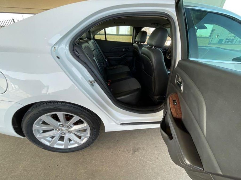 2013 Chevrolet Malibu Image 13