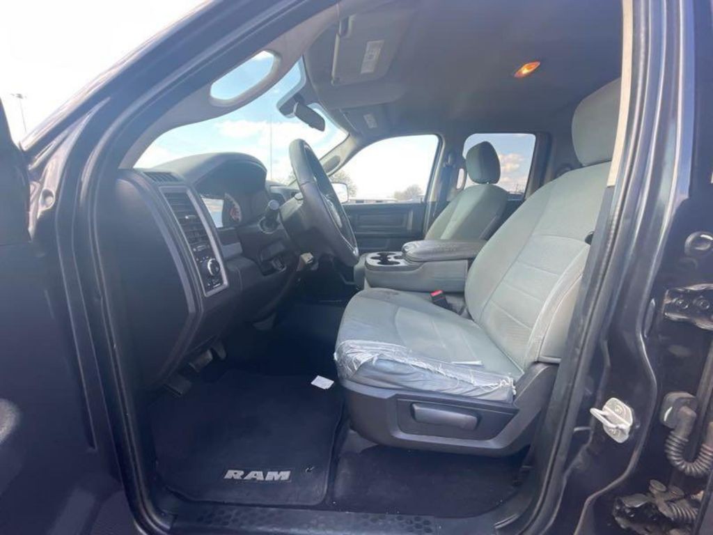 2015 RAM 1500 Image 10