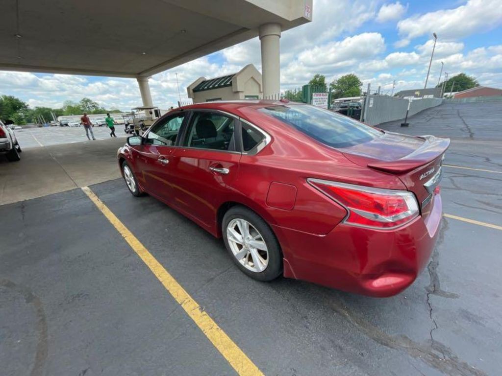 2015 Nissan Altima Image 6