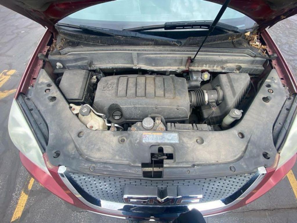 2011 GMC Acadia Image 16