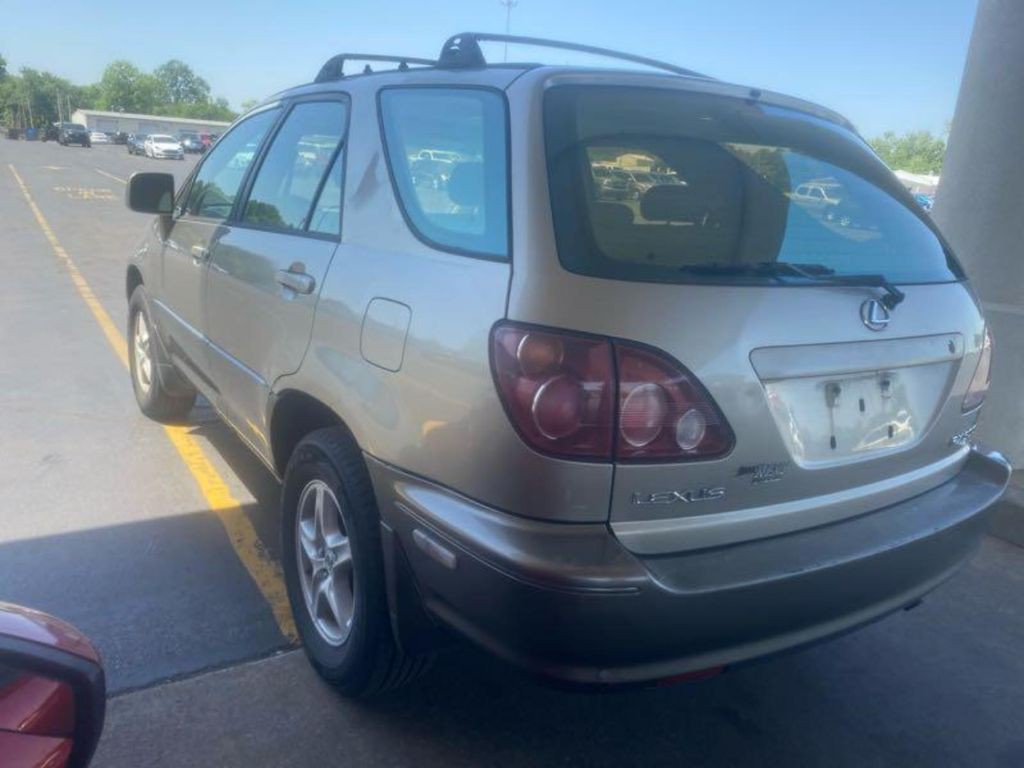 1999 Lexus RX Image 4