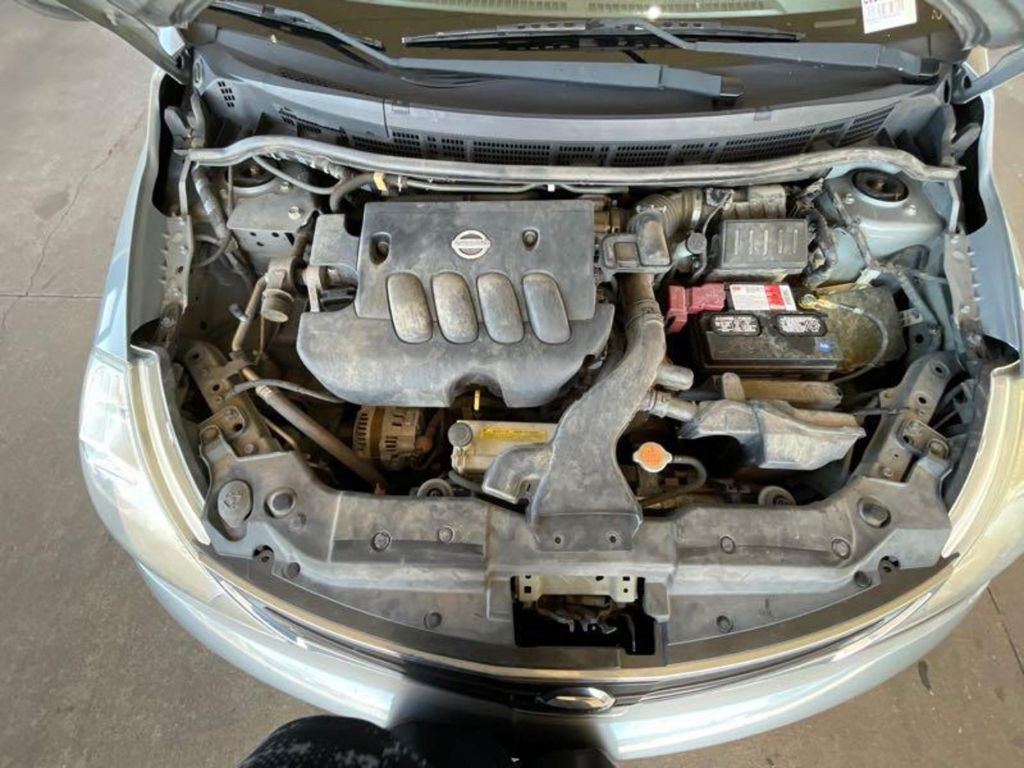 2011 Nissan Versa Image 17