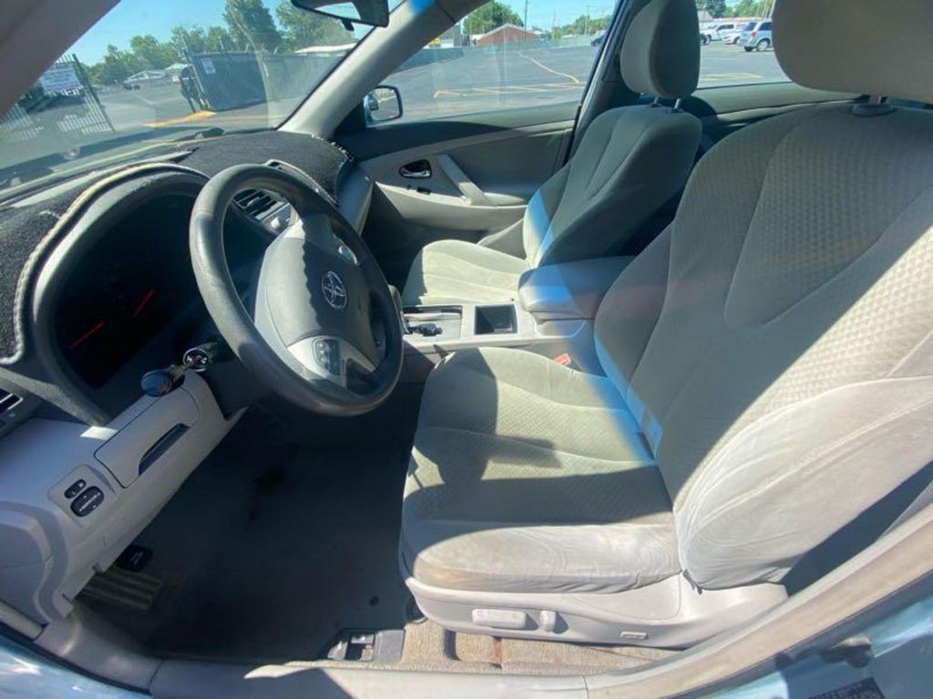 2008 Toyota Camry Image 5
