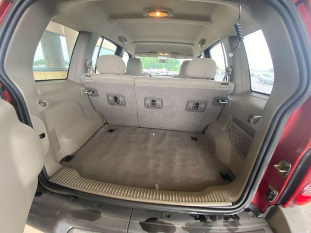 2007 Jeep Liberty Image 8