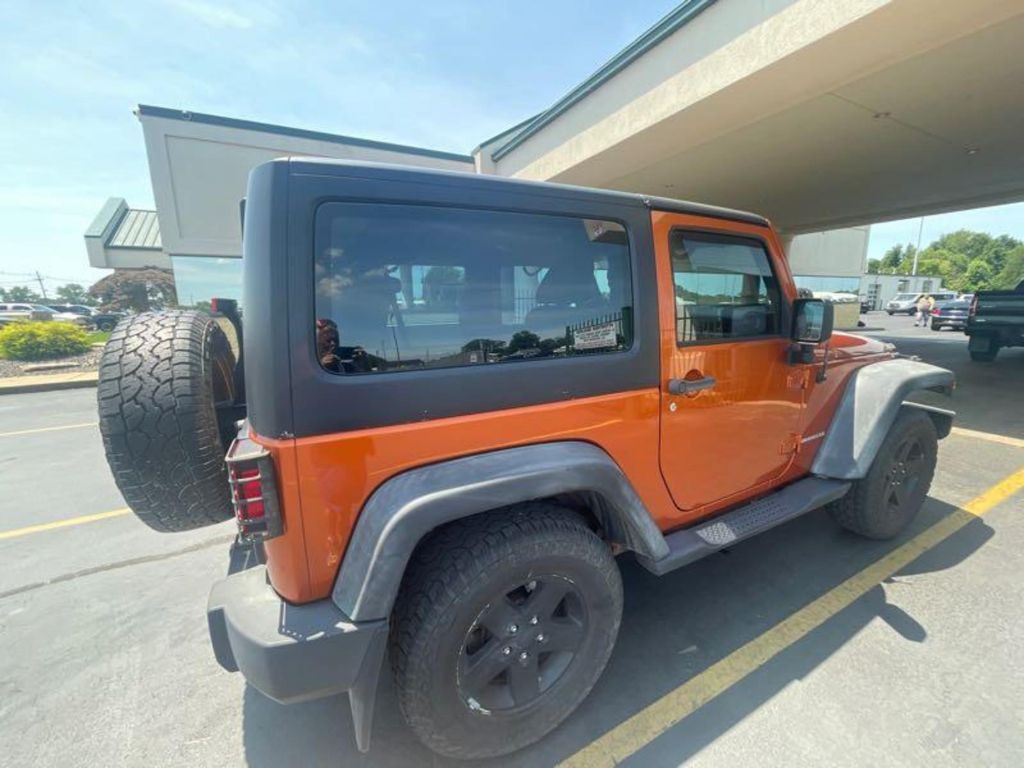 2011 Jeep Wrangler Image 5