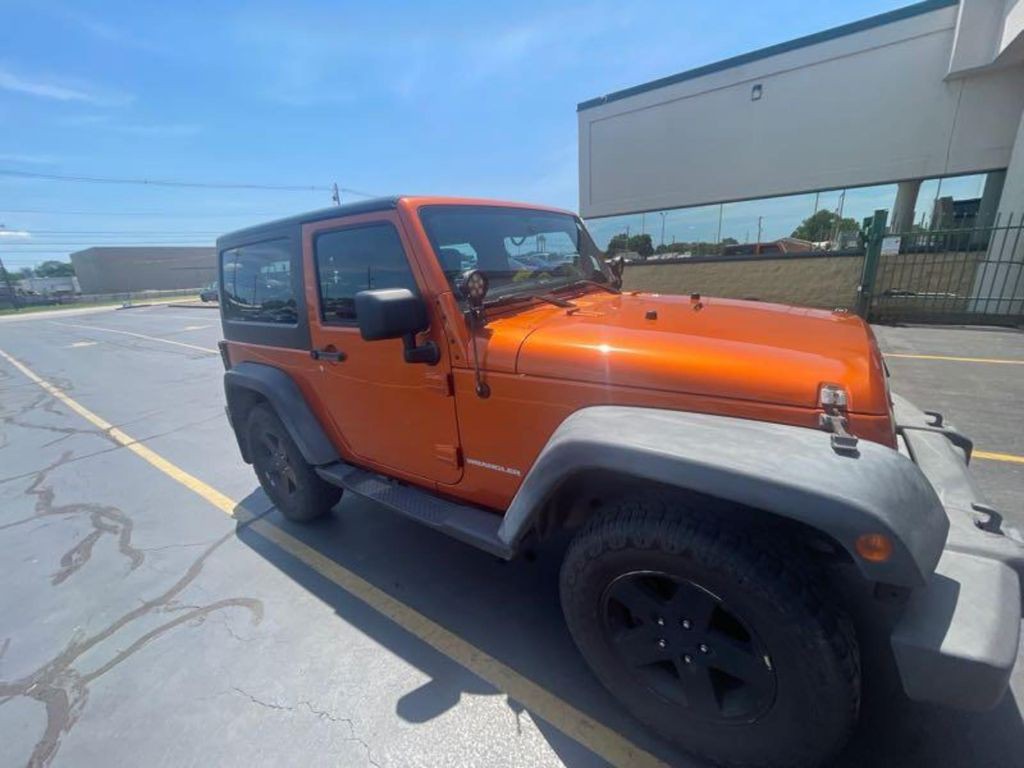 2011 Jeep Wrangler Image 8