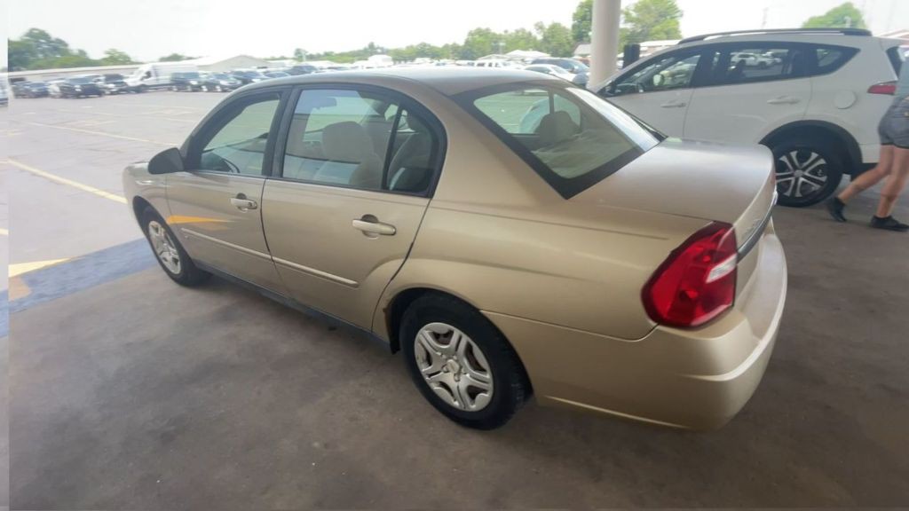 2007 Chevrolet Malibu Image 4