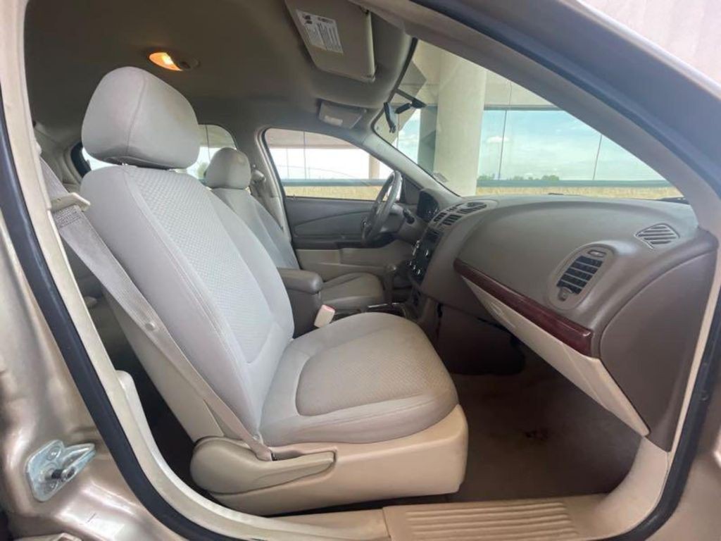 2007 Chevrolet Malibu Image 6