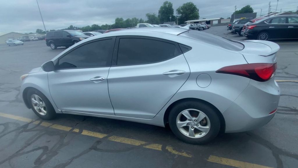 2014 Hyundai Elantra Image 5