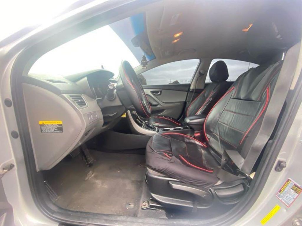 2014 Hyundai Elantra Image 9