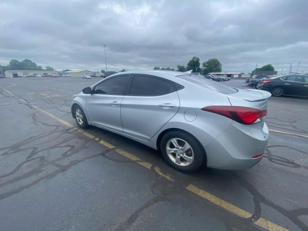 2014 Hyundai Elantra Image 10