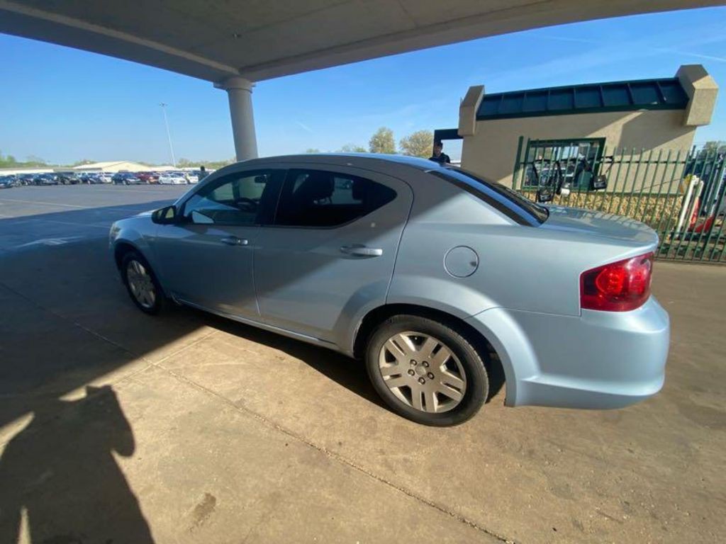 2013 Dodge Avenger Image 6