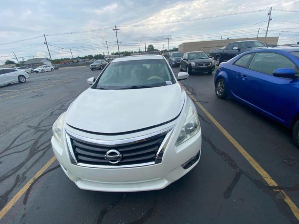 2015 Nissan Altima Image 7