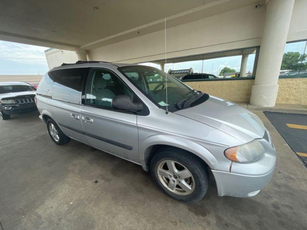 2006 Dodge Ram Van Image 2