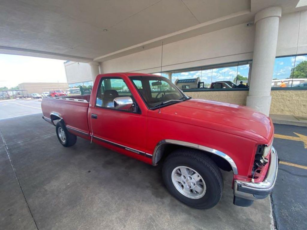 1994 GMC Sierra Image 2