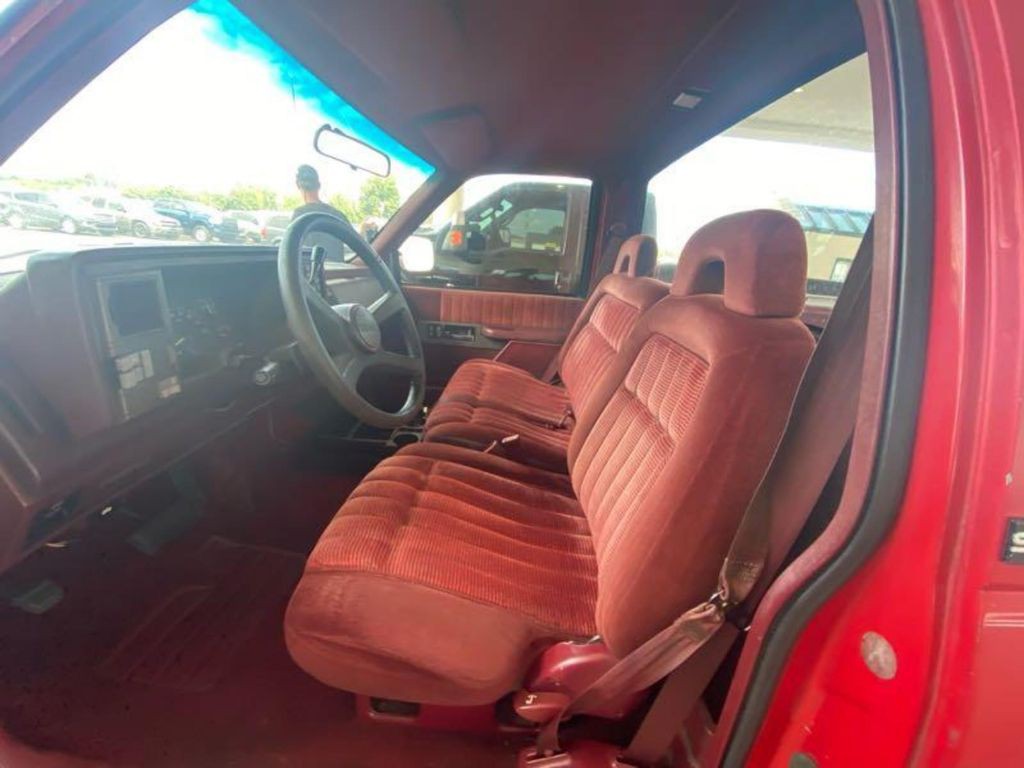 1994 GMC Sierra Image 9