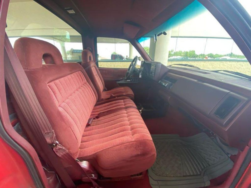1994 GMC Sierra Image 11