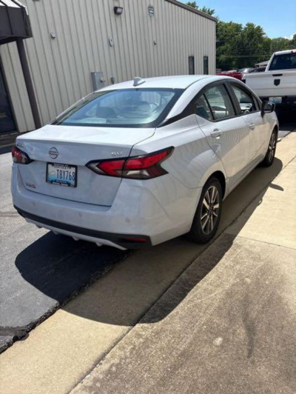2023 Nissan Versa Image 8