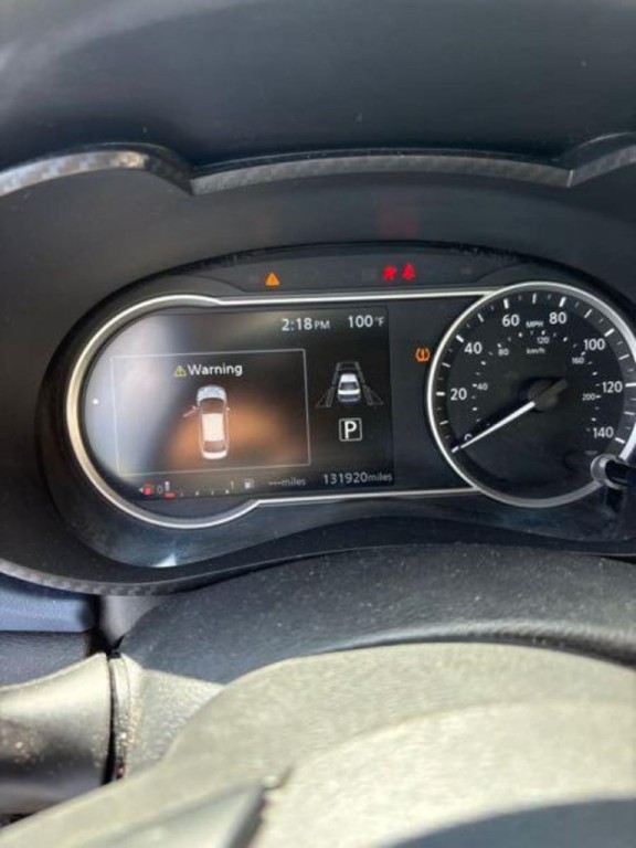 2023 Nissan Versa Image 12