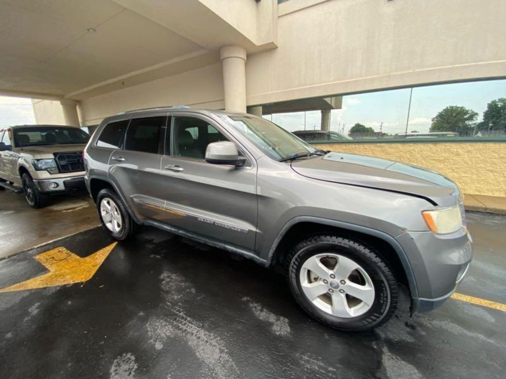 2012 Jeep Grand Cherokee Image 3