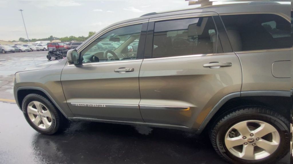 2012 Jeep Grand Cherokee Image 5
