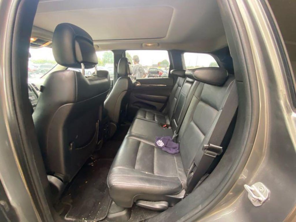 2012 Jeep Grand Cherokee Image 10