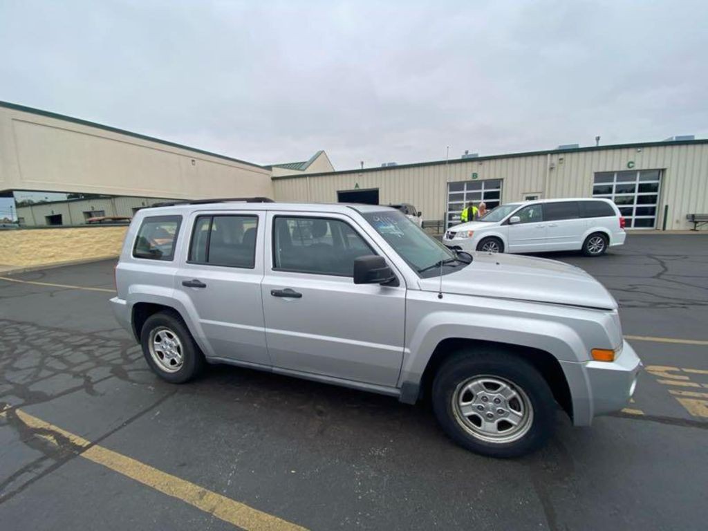 2010 Jeep Patriot Image 2