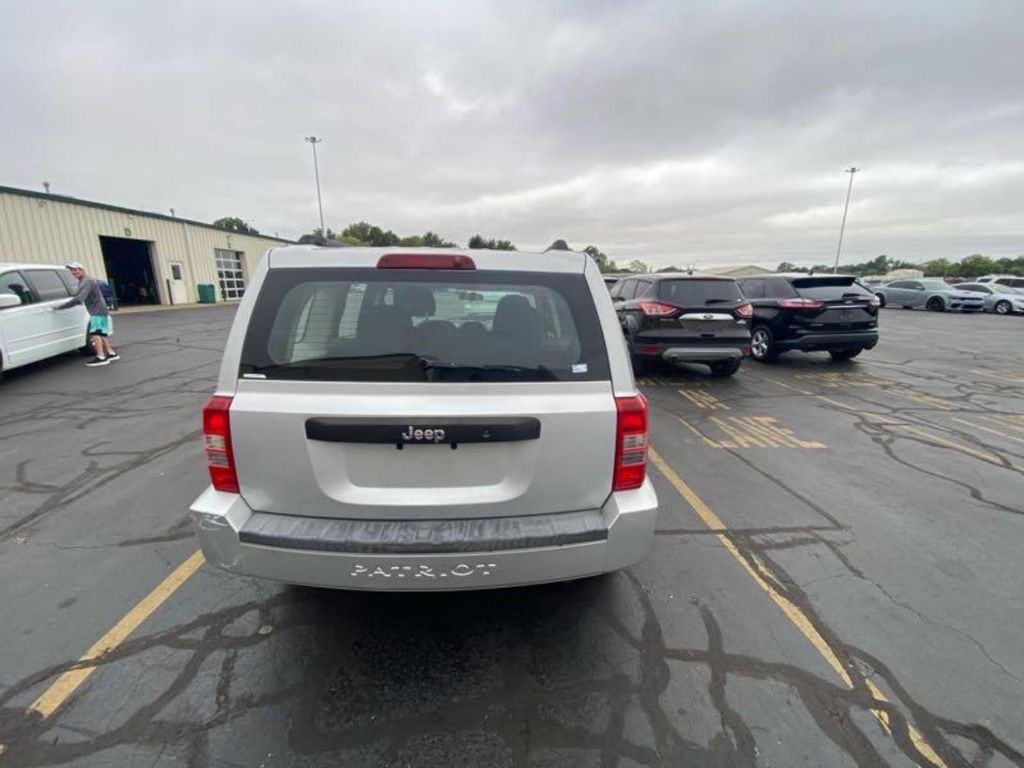 2010 Jeep Patriot Image 10