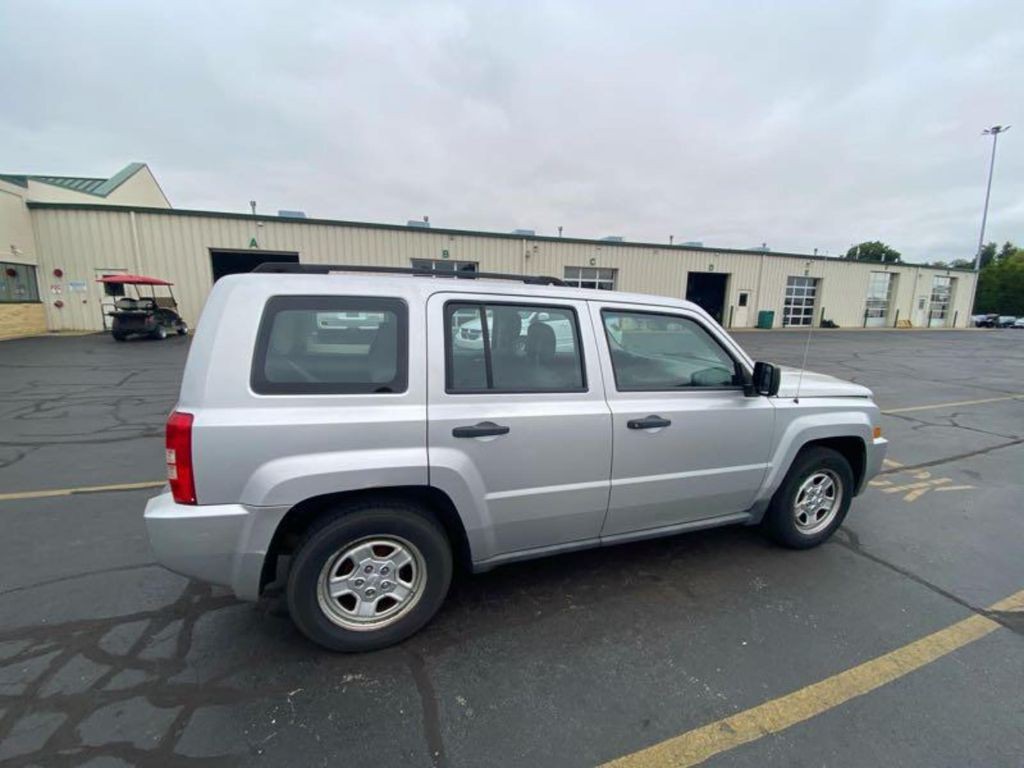 2010 Jeep Patriot Image 12