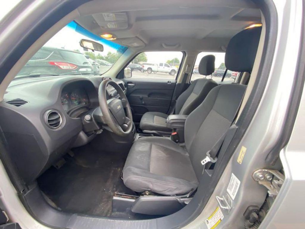 2010 Jeep Patriot Image 13