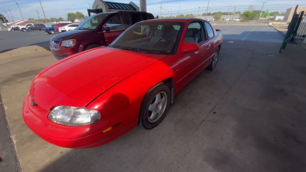 1997 Chevrolet Monte Carlo Image 8