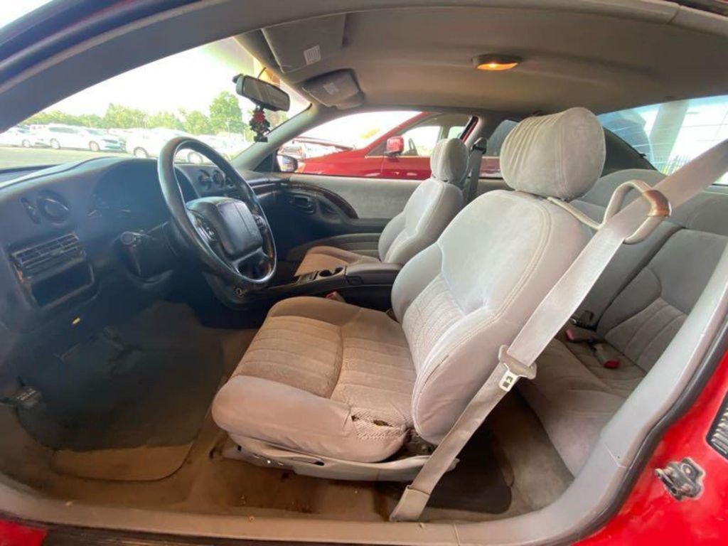 1997 Chevrolet Monte Carlo Image 11