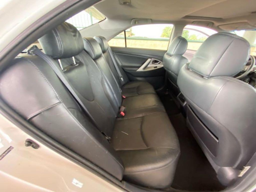 2007 Toyota Camry Image 15