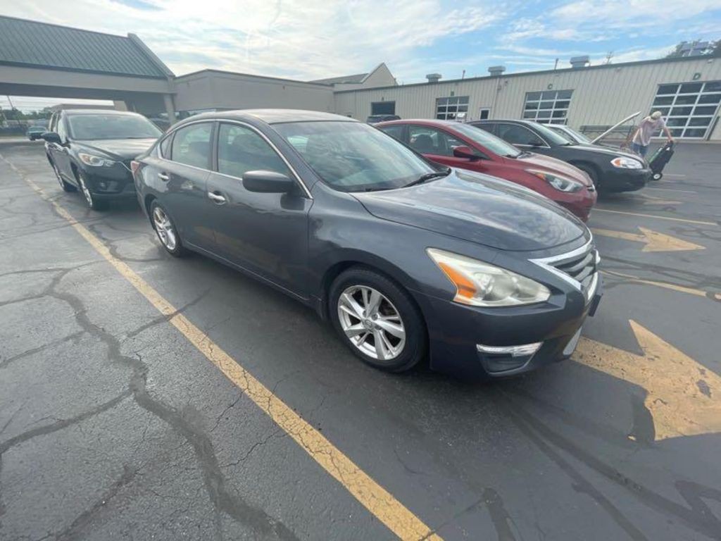 2013 Nissan Altima Image 4