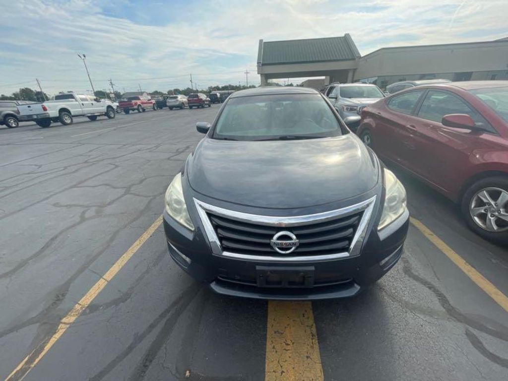 2013 Nissan Altima Image 5