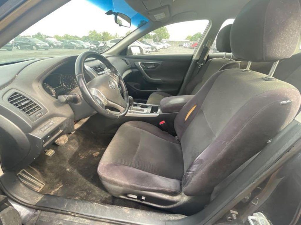 2013 Nissan Altima Image 7