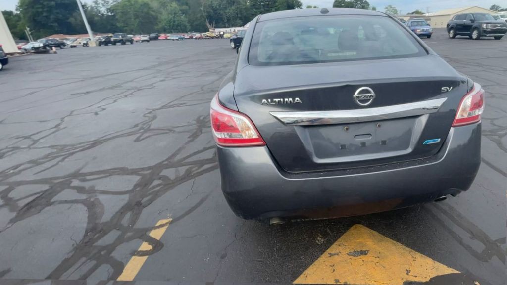2013 Nissan Altima Image 8