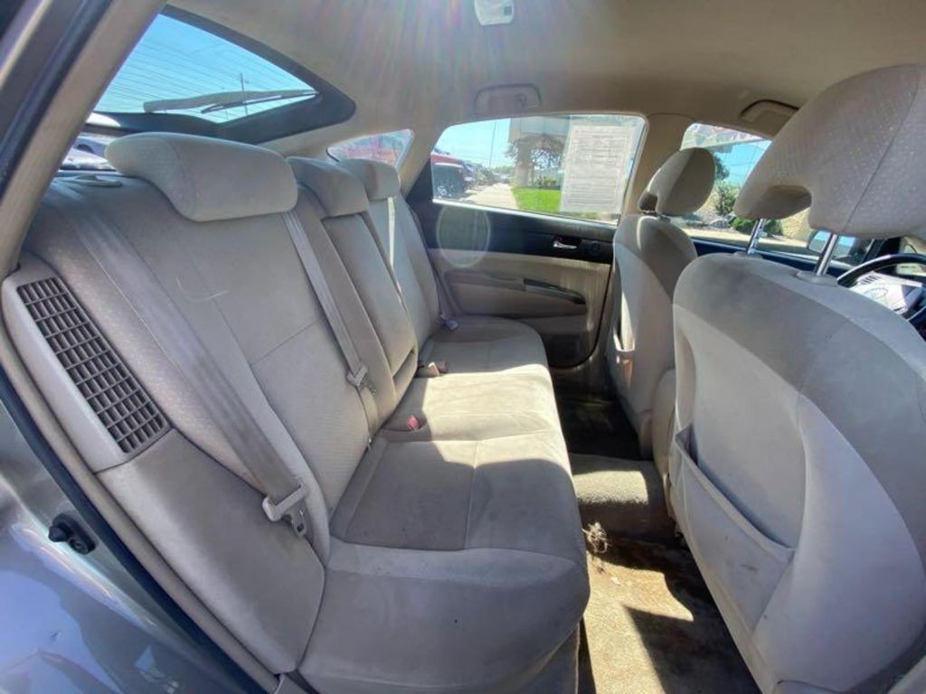 2005 Toyota Prius Image 10