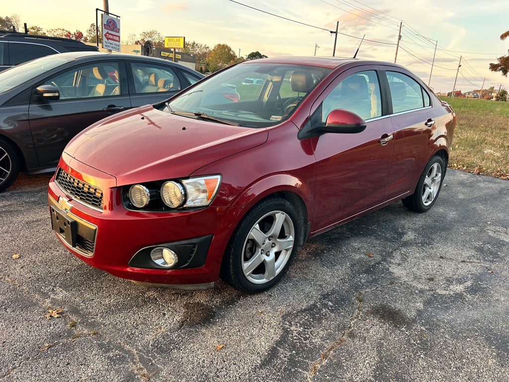 2014 Chevrolet Sonic Image 1