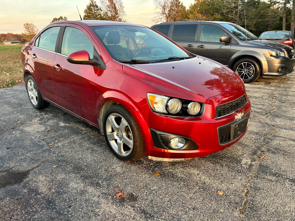2014 Chevrolet Sonic Image 4