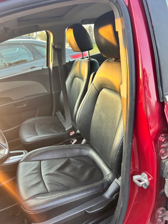 2014 Chevrolet Sonic Image 5