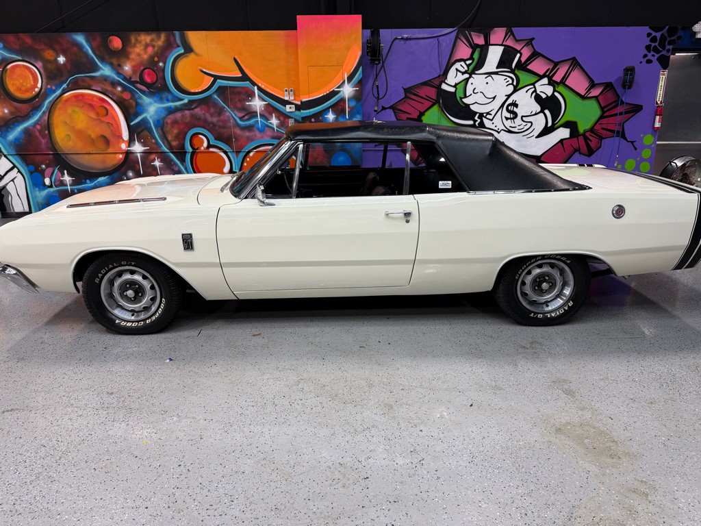 1967 Dodge Dart Image 2