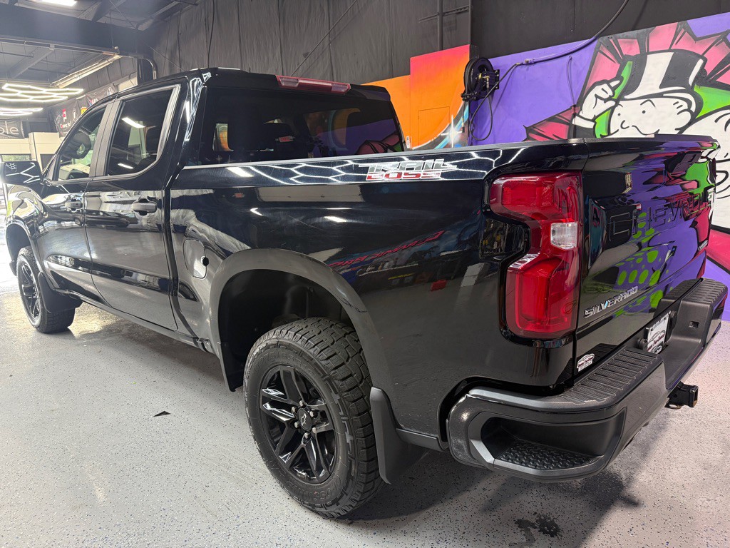 2021 Chevrolet Silverado 1500 Image 2