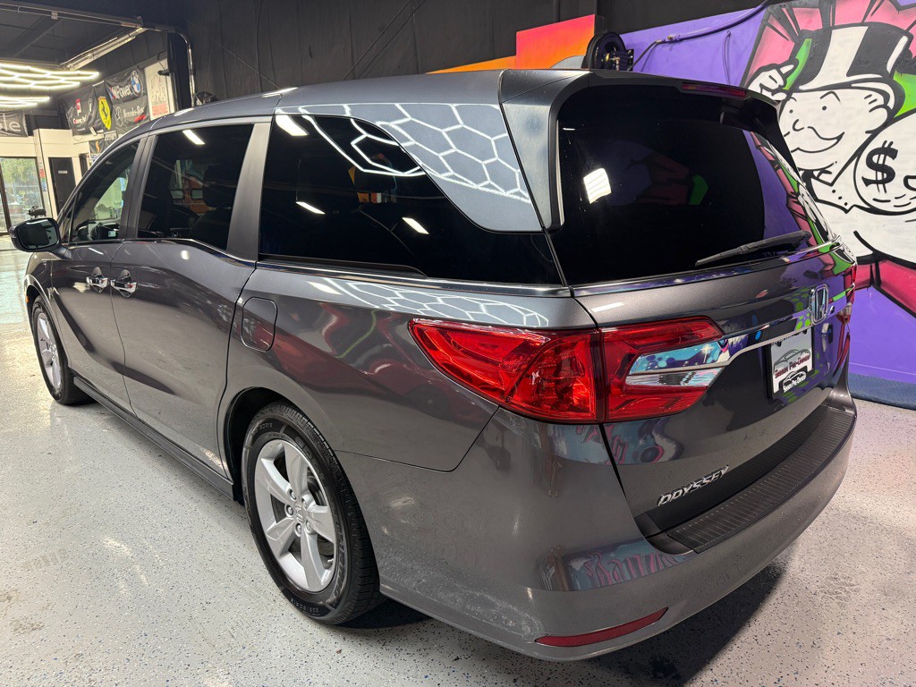 2019 Honda Odyssey Image 2
