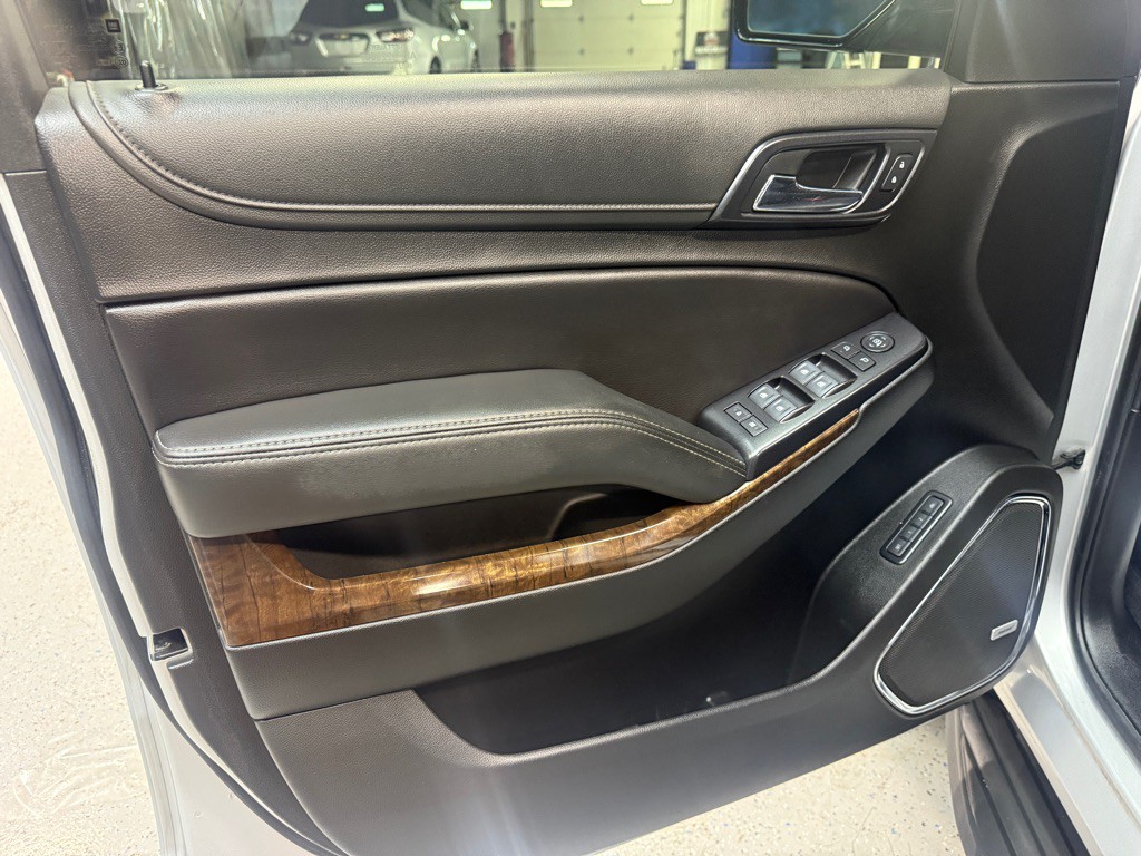 2019 Chevrolet Tahoe Image 13