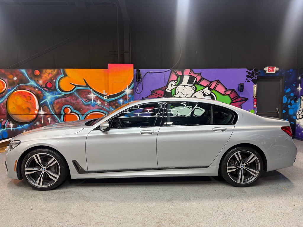 2019 BMW 7 Series Image 2