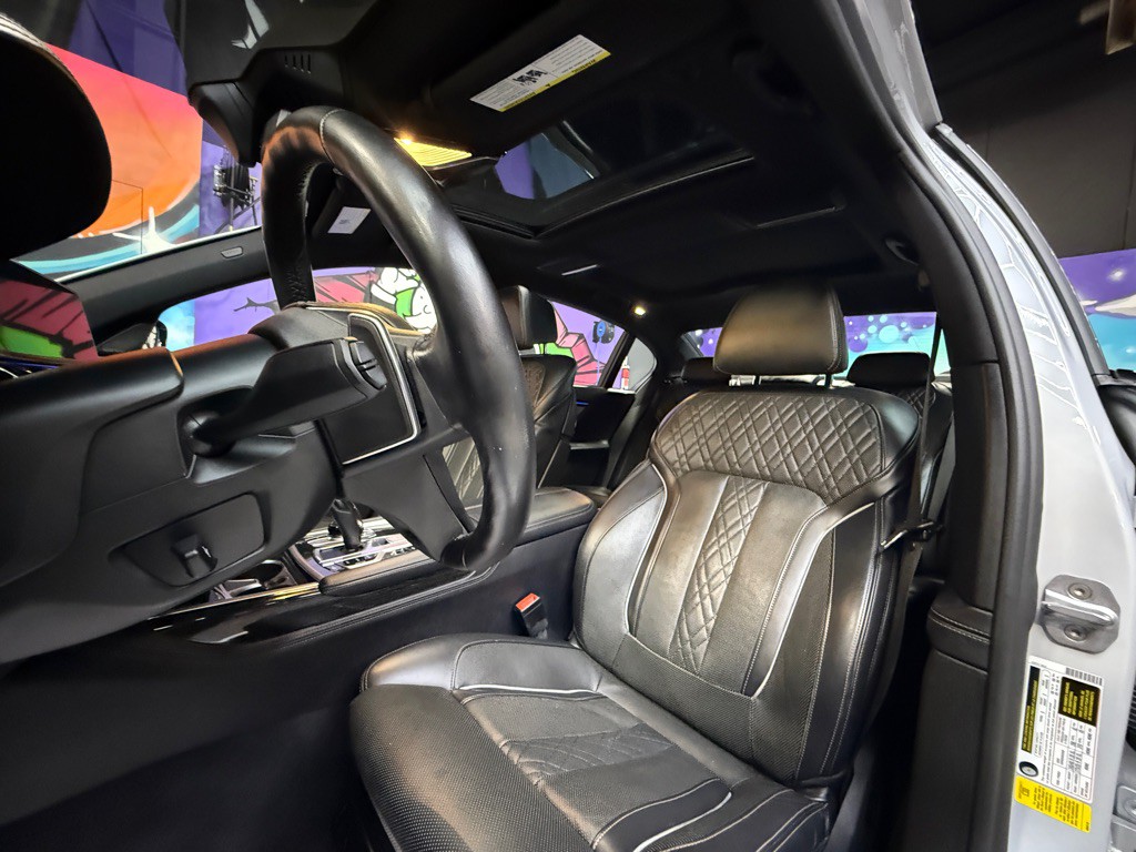 2019 BMW 7 Series Image 16