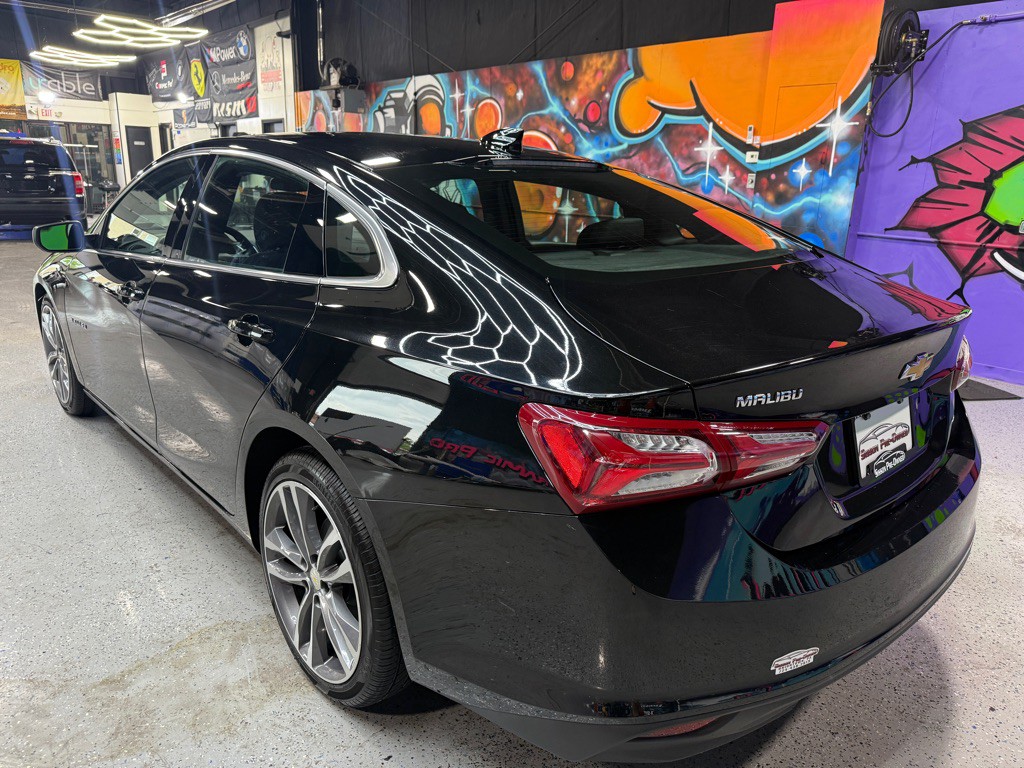 2022 Chevrolet Malibu Image 4