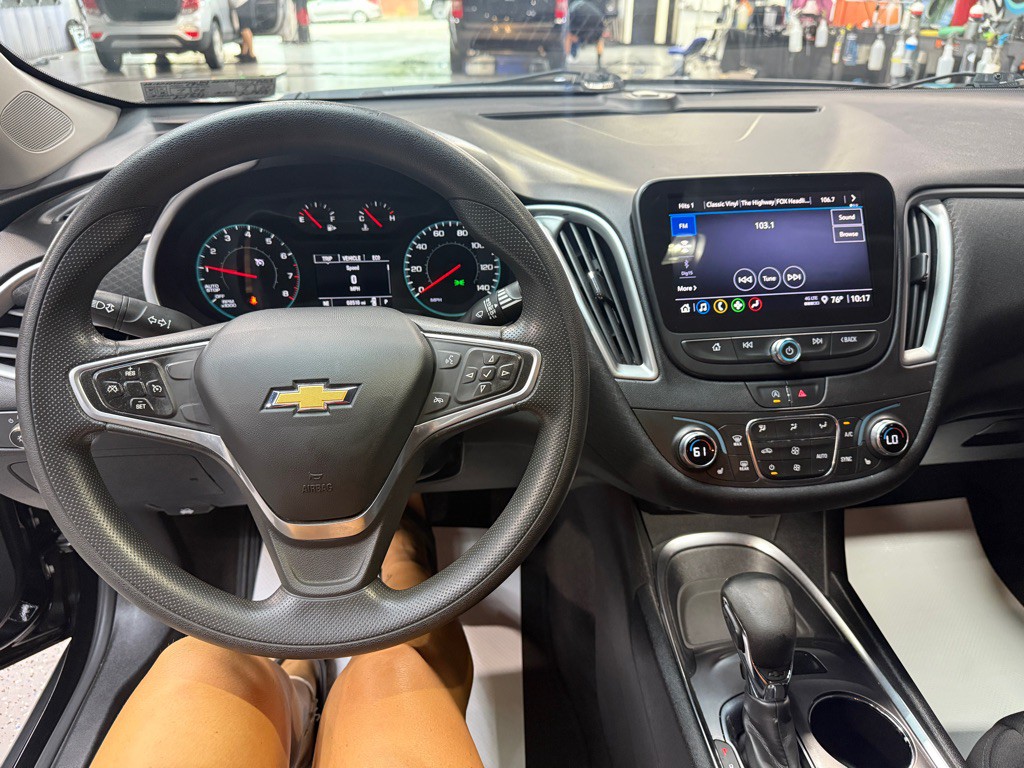 2022 Chevrolet Malibu Image 10